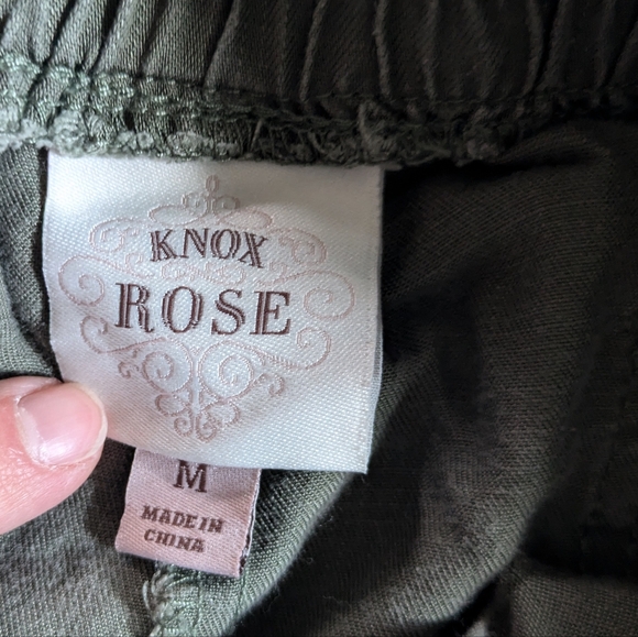 Four pairs of Knox Rose paperbag tie-waist shorts - Picture 2 of 7